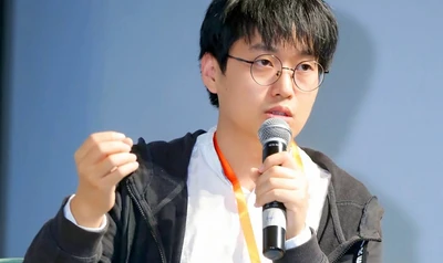 Gao Wenqian 