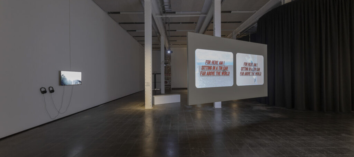 For Here Am I Sitting in a Tin Can Far Above the World, de Gala Hernández López 