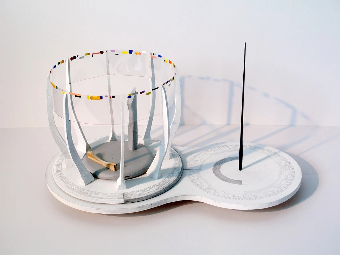  A4.1 [tripod], 35x50x27cm (13x20x11in),Graphite, charbon et acrylique sur bois, 2018