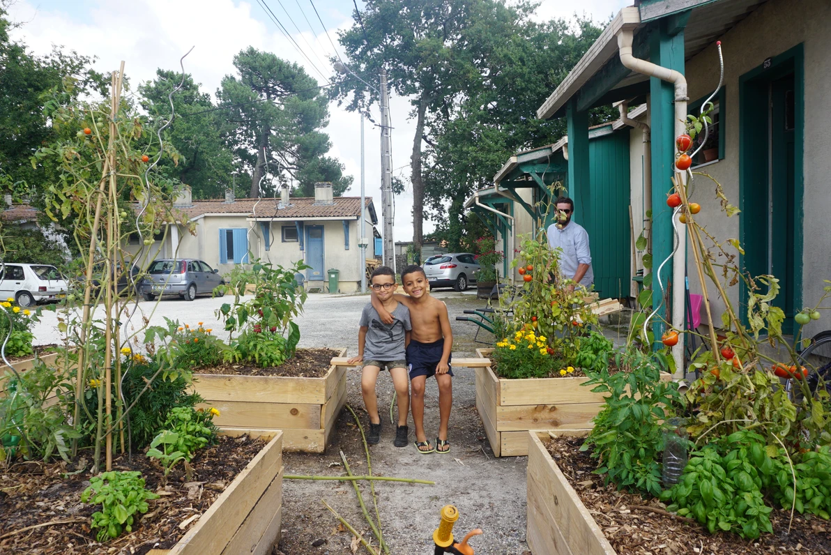 Maison et jardin naturel nourricier ; Beutre, France – 2019 