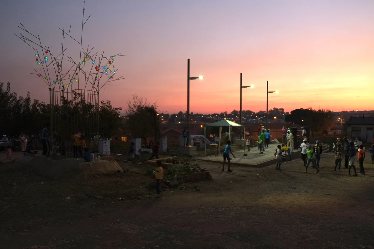 Chantier du cinéma ? Sans Souci ? de Kliptown, atelier ? Learning From ? ; Soweto, Afrique du Sud – 2014 