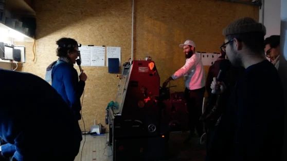Programme de recherche Designing Writing?:  Comment on imprime??, séance d’improvisation musicale et poétique sur notre machine d’impression offset {avec Sarah Bahr}