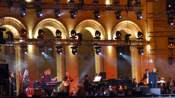 Concert de Charles Aznavour a? Erevan en ouverture de l'Anne?e de l'Arme?nie, 30 sept 2006