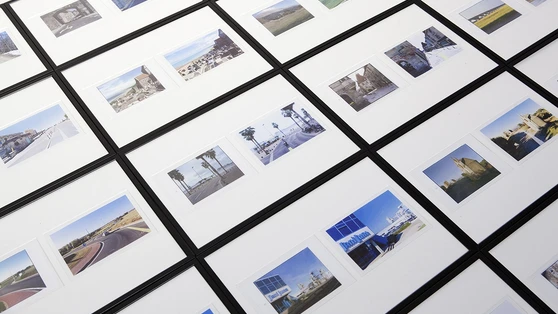 Deux visions, une série photographique de Caroline Delieutraz