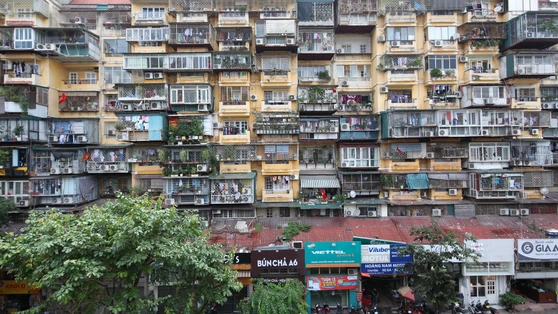 Vue d’ensemble d’un immeuble de logements KTT ; Hano?, Viêt Nam – 2018